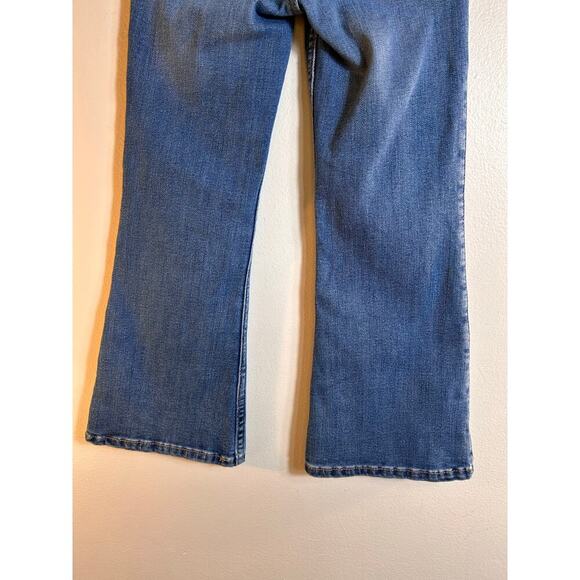 ABERCROMBIE KIDS Girls High Rise Flare Jeans / Size: 5-6 Regular - Picture 11 of 11